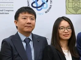 Two Chinese Win World’s Top Maths Prize For Solving Century-Old Problems