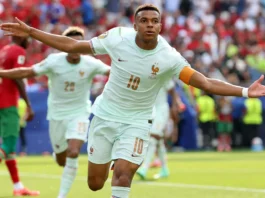 World Cup: France Is First Semi-Finalist Beating Morocco 2-0