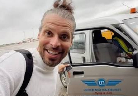 OYINBOtouristFAANtaxi