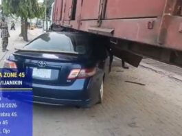 Driver Rams Car, Dies Under Parked Trailer In Lagos